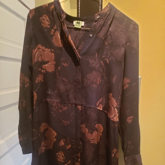 Aritzia Long Sleeve Bossut Shirt Dress - Picture 2 of 3